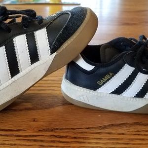 Toddler Adidas Samba size 7